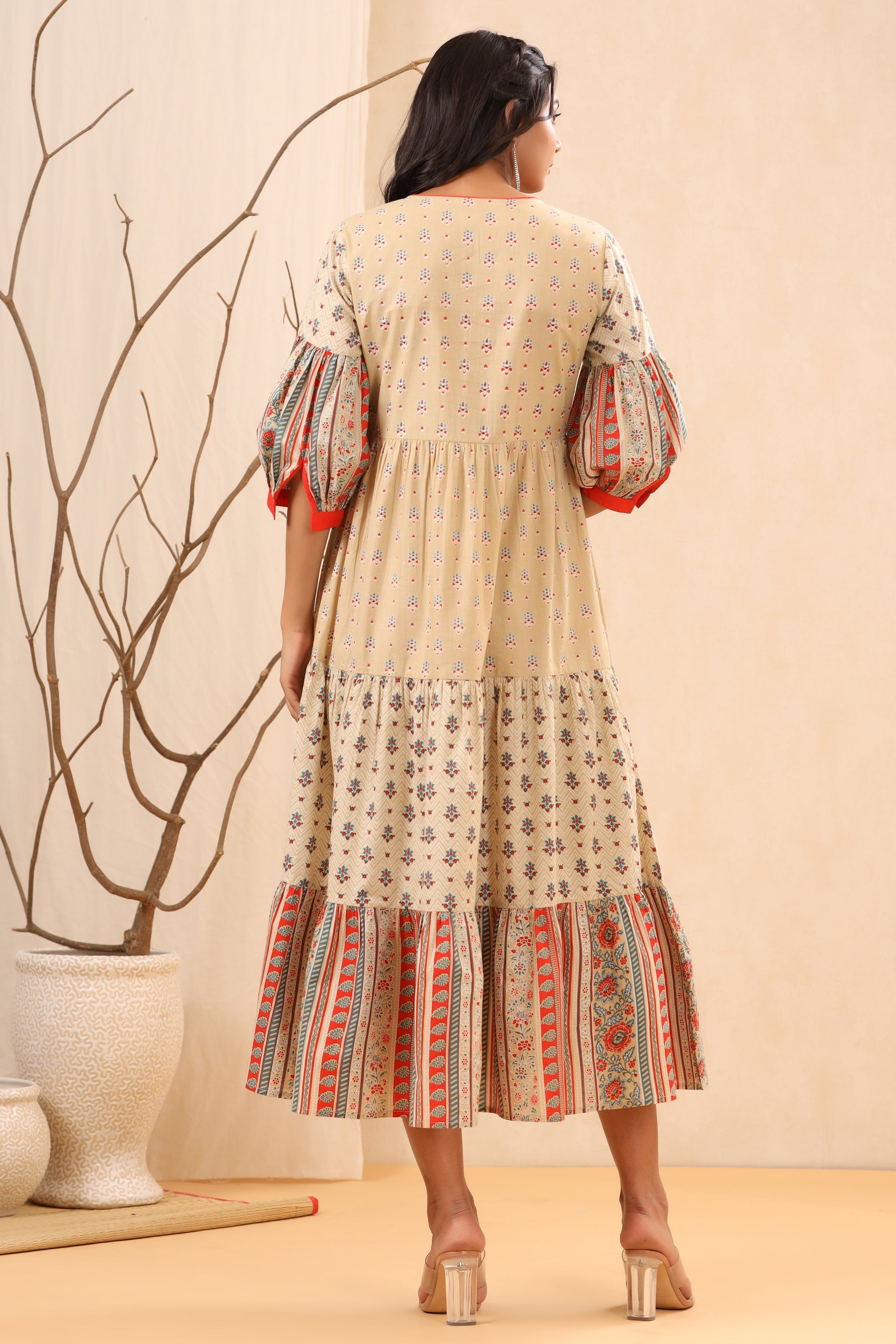 Juniper Women`s Beige Cambric Printed Tiered Dress