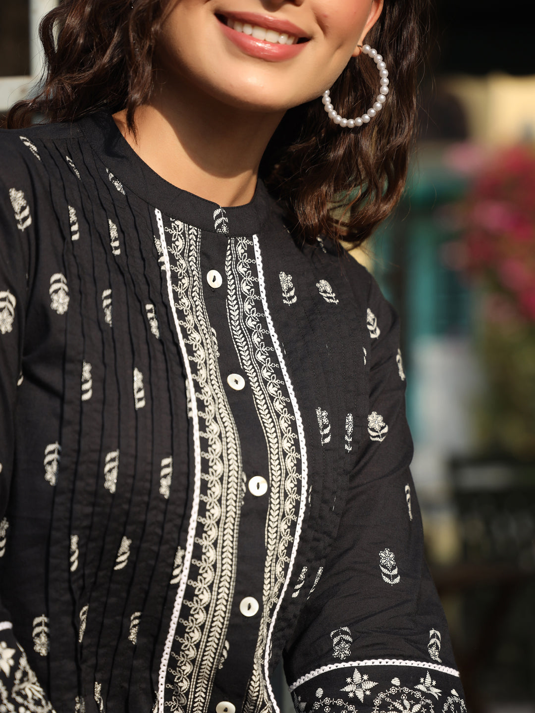 Juniper Women’s Black Cambric Floral Printed Tunic